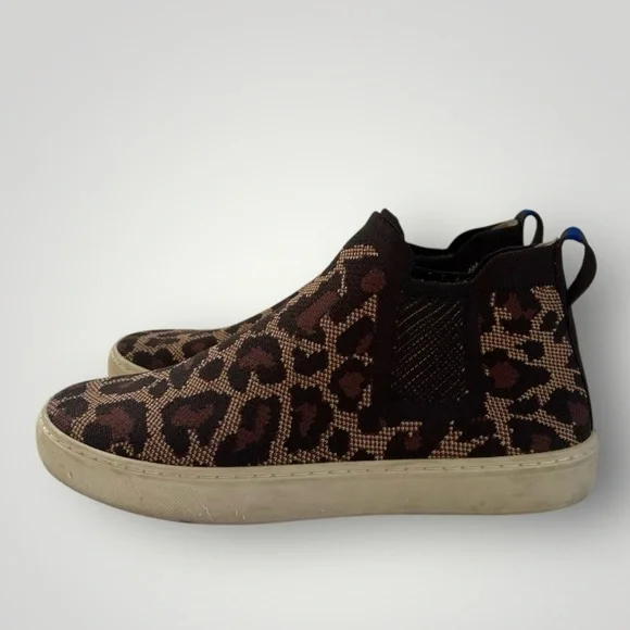 - Rothy’s Wildcat Chelsea ankle knitted boot - Picture 4 of 9